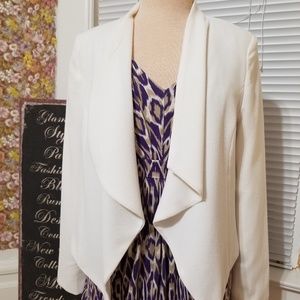 Countess Open Blazer in White